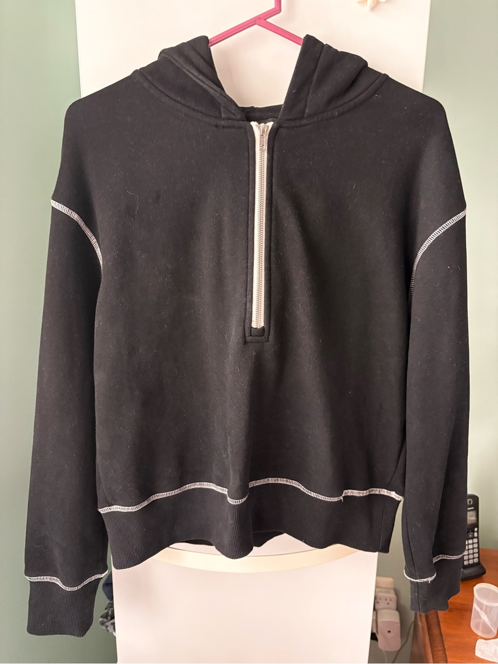 Ladies NWOT Pretty Garden Black Half-Zip Up Hoodie Sz. Small